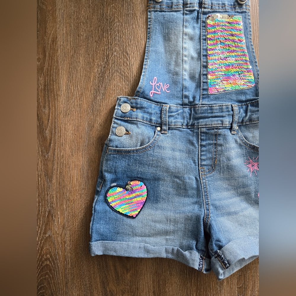 EUC Girl's Jordache Short Jean Overalls w/ Rainbow Patchwork, size Medium (7/8) - Picture 2 of 4